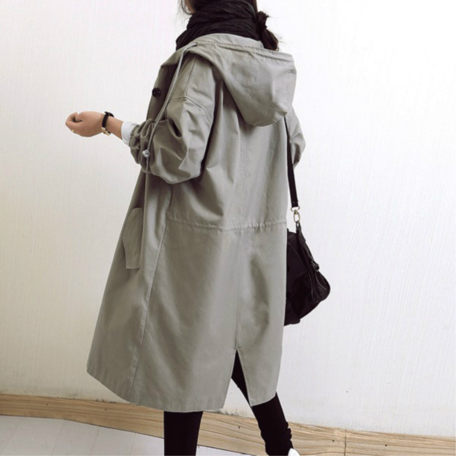 Trench-coat long pour femmes avec capuche